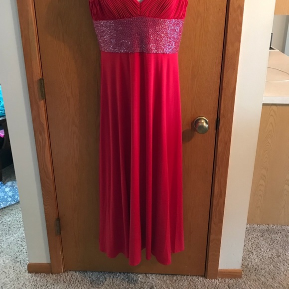 Red prom dress - Picture 4 of 4